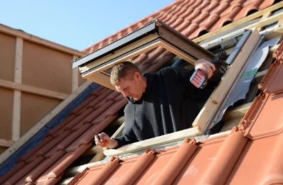 Pose de fenêtres de toit Velux à Tourneville